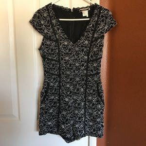 🥀Black Lace Romper